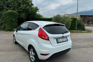 FORD FIESTA 2011 TITANIUM BENZINA