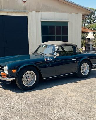 Triumph TR6 2500