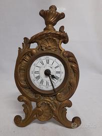 OROLOGIO DA TAVOLO D' EPOCA 800 IN BRONZO DORATO.