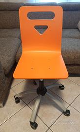 Sedia in Legno girevole con rotelle Marzorati