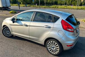 Full optional Ford Fiesta Titanium 1.2 benzina 