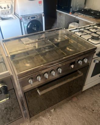 Cucina gas ariston 5 fuochi forno elettrico ventil