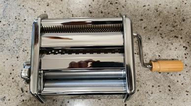 Macchina manuale per pasta