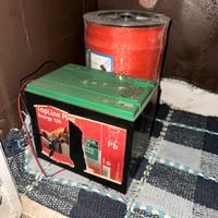 Batteria e bobbine per recinsione elettrica