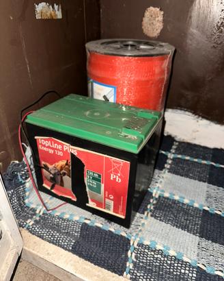 Batteria e bobbine per recinsione elettrica