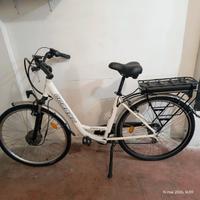 Bici a pedalata assistita 
