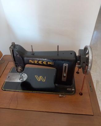 Macchine da Cucire Vintage di inizio anni '60
