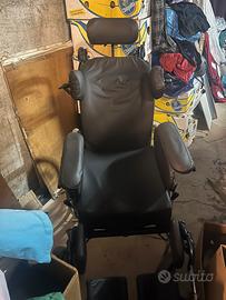 Sedia a rotelle basculante