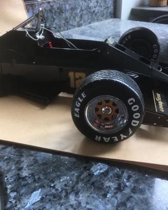 Lotus Renault 97T Ayrton Senna 1:8 DeAgostini