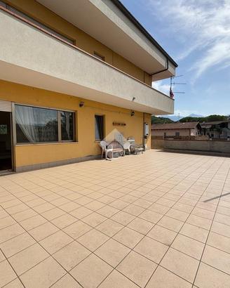 2 LOCALI A PENNA SANT'ANDREA