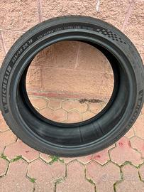 Gomma Michelin pilot sport 5 225/40/19