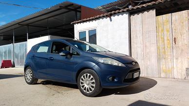 FORD Fiesta 1.4 tdci diesel 2009 2600 euro