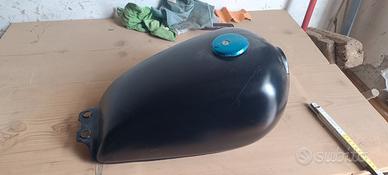 serbatoio cafe racer o scrambler