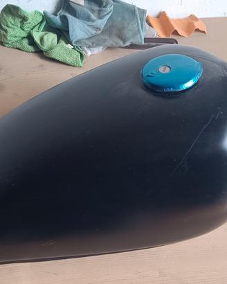 serbatoio cafe racer o scrambler