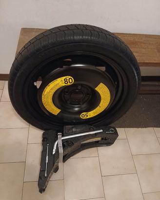Ruotino originale vw golf 8/8.5 con  attrezzi