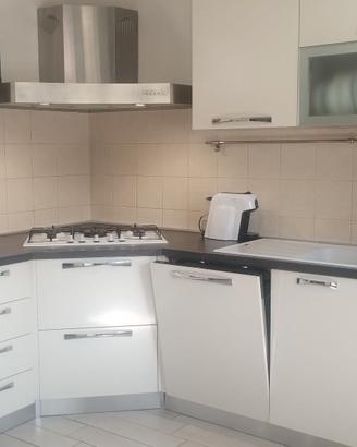 Cucina Stosa completa di elettrodomestici