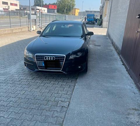 AUDI A4 1ª serie - 2010