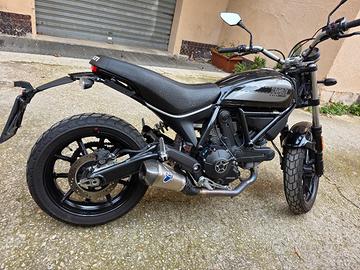 SCRAMBLER DUCATI 400 SIXTY TWO
