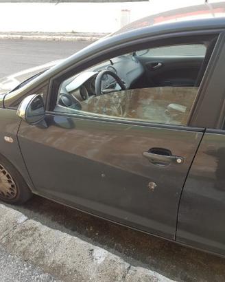 Porta anteriore sinistra seat Ibiza 2010