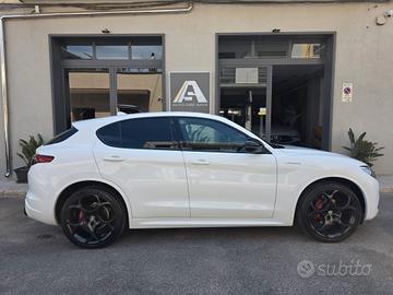 Alfa Romeo Stelvio 2.2 Turbodiesel 210 CV AT8 Q4 V