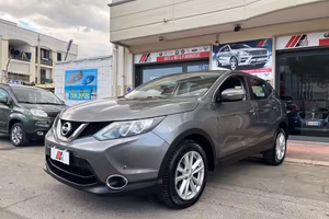 NISSAN Qashqai 1.5 dCi Acenta Premium GANCIO TRAIN