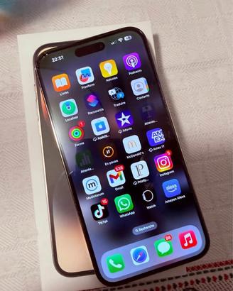 Apple iPhone 14 Pro Max + cover