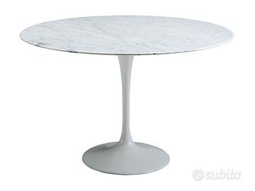 Tavolo Tulip tondo in marmo Carrara tante misure