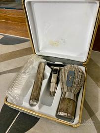Set da barba vintage in argento nuovo