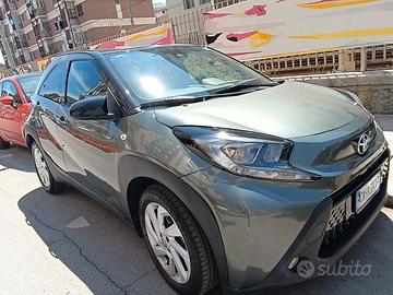 Toyota Aygo X Cross 1.0