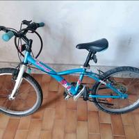 Bici marca Dechatlon ruota 20"