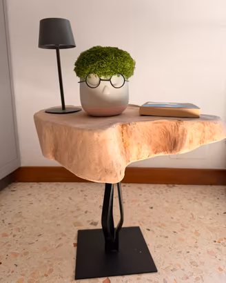 Tavolino in legno di faggio