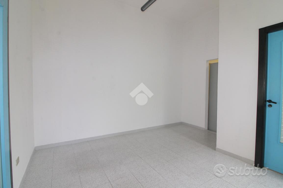 NEGOZIO A ACQUI TERME - Vista 5