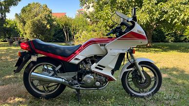yamaha xz550