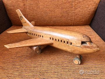 Artigianato Malgascio: Aereo Legno Air Madagascar
