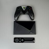 Nvidia Shield TV 4K con controller