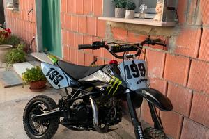 Pit bike