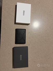 Portacarte êtres MagSafe NUOVO con scatola