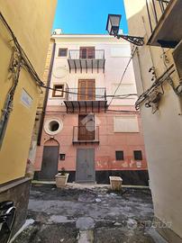 3 LOCALI A PALERMO