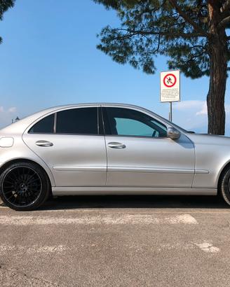 Mercedes classe E 270 CDI (W211)