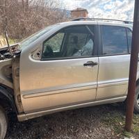Pezzi Mercedes benz ml270cdi
