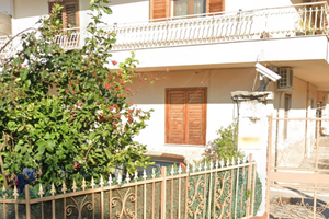 Appartamento semi-indipendente con posto auto