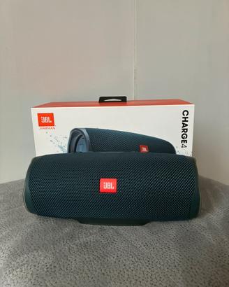 JBL charge 4