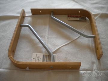 5 STAFFE: 2 IN LEGNO+2 IN METALLO+1 A RIBALTA