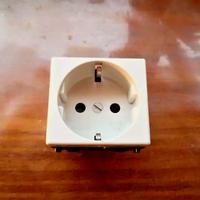 Presa Schuko UNEL Bticino TEKNE art. 13940/2