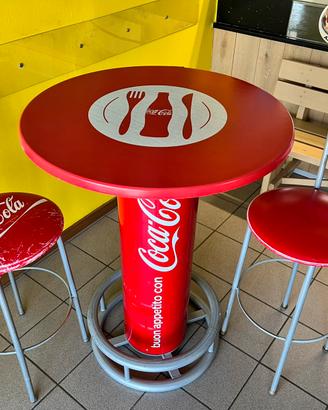 tavoli vintage coca cola con sgabelli
