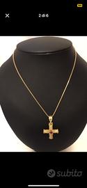 Croce in Oro giallo 18Kt con Rubino .