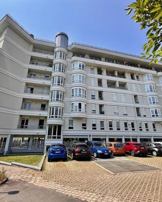 Appartamento di 75 m² con 3 locali e box auto a Bi