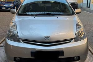 TOYOTA Prius 1.5i 16V