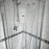 3 Box doccia in vetro con profili in alluminio