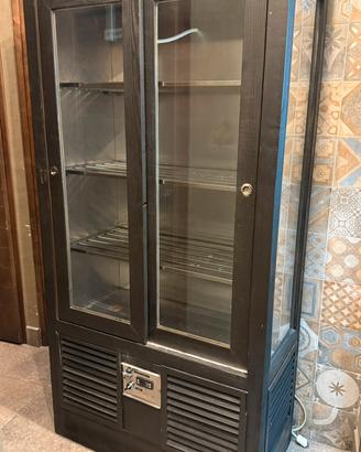 Vetrina frigo refrigerata verticale